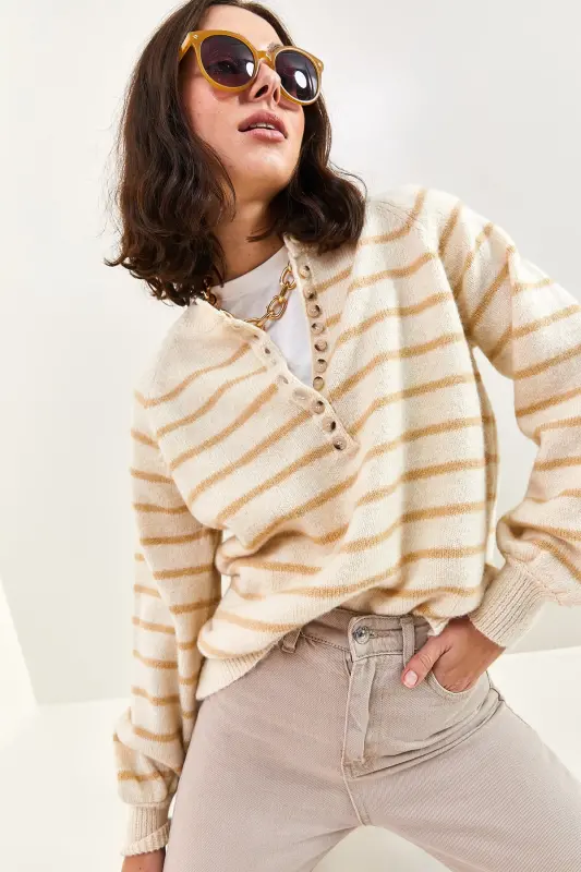 Women's Collar Buttoned Turtleneck Striped Knit Sweater 20223207 - Beige - 4