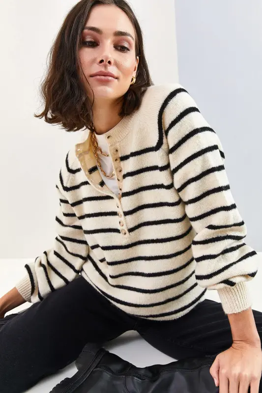 Women's Collar Buttoned Turtleneck Striped Knitwear Sweater 20223207 - White - 2