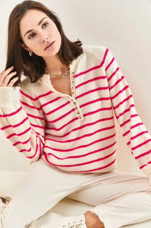Women's Collar Buttoned Turtleneck Striped Knitwear Sweater BL-20223207 - Beige-Fuchsia - 1