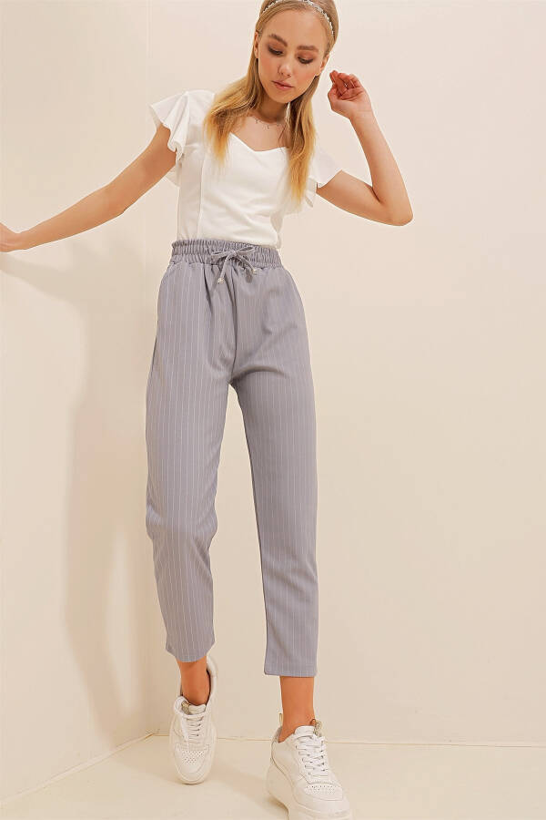 Women's comfortable fit, double pocket, high waisted, gray striped pants. - 2