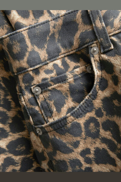 Women's comfortable leopard print pants - Sarah - 5