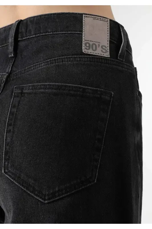 Women's comfortable straight leg denim pants. - 5