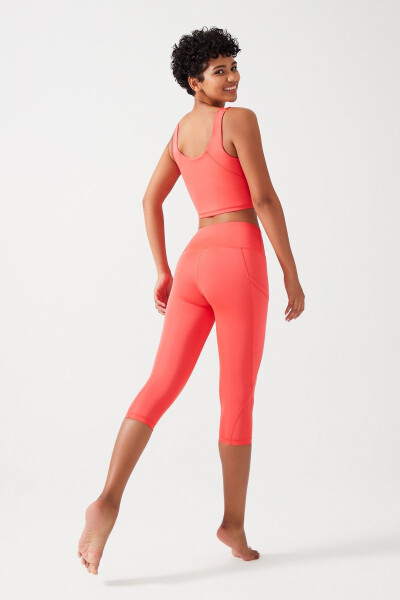 Women's Coral High Waist Shaping Double Pocket Knee Length Capri Leggings - 2