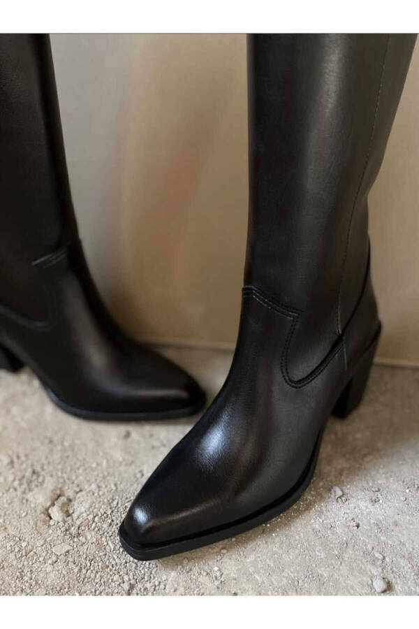 Women's Cowboy Boots - 4