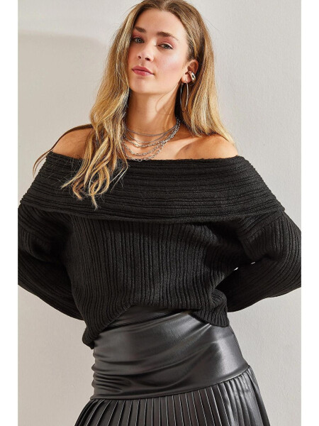 Women's Cowl Neck Sweater - Black - 4