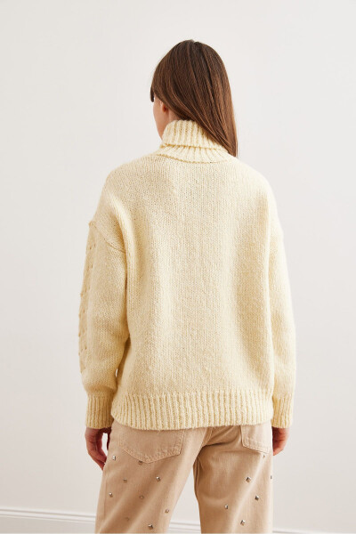 Women's Cream Crew Neck Soft Texture Knit Pullover KZK-19000892 - 6