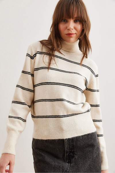 Women's Cream Crew Neck Striped Knit Sweater KZK-19000929 - 5