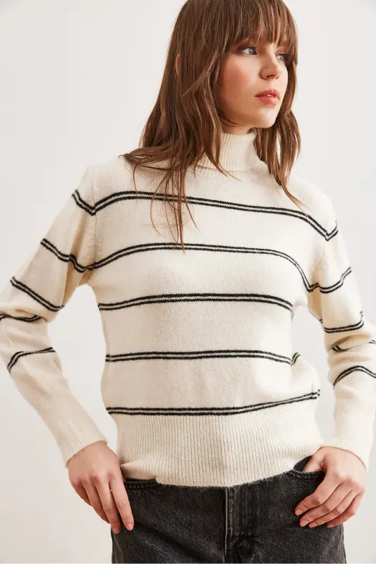 Women's Cream Crew Neck Striped Knit Sweater KZK-19000929 - 5