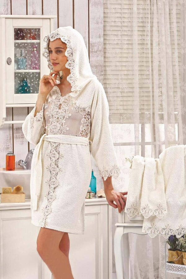 Women's Cream French Lace Honeymoon Bridal Fancy Bathrobe Set - 1