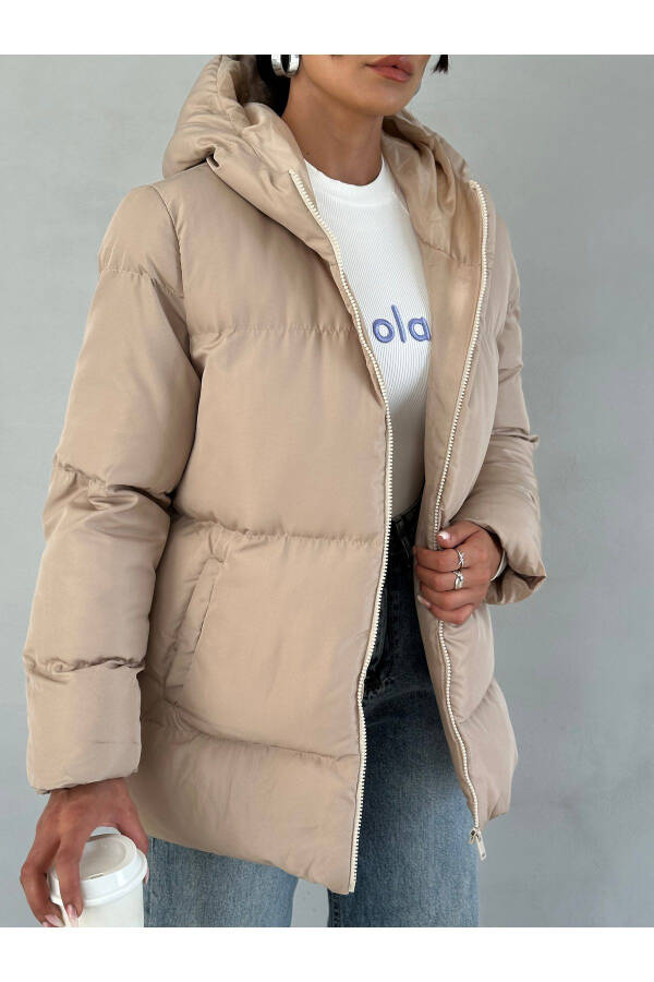 Women's Cream Hooded Puffer Jacket - 4