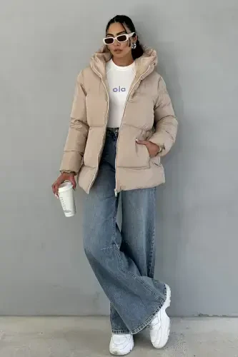 Women's Cream Hooded Puffer Jacket - 4