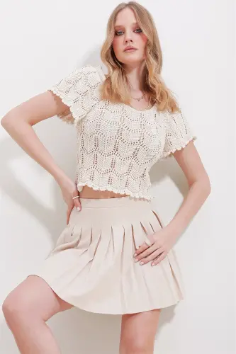 Women's Cream Square Neck Lace Knit Blouse ALC-X11555 - TREND ALAÇATI STILI (1)
