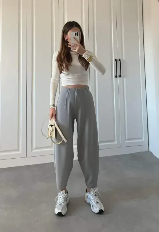 Women's Crepe Fabric Balloon Trousers - 1