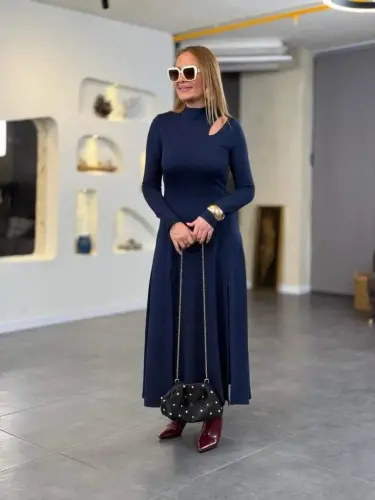 Women's Crew Neck Drop Detailed Slit Long Viscose Two Thread Maxi Dress - 3