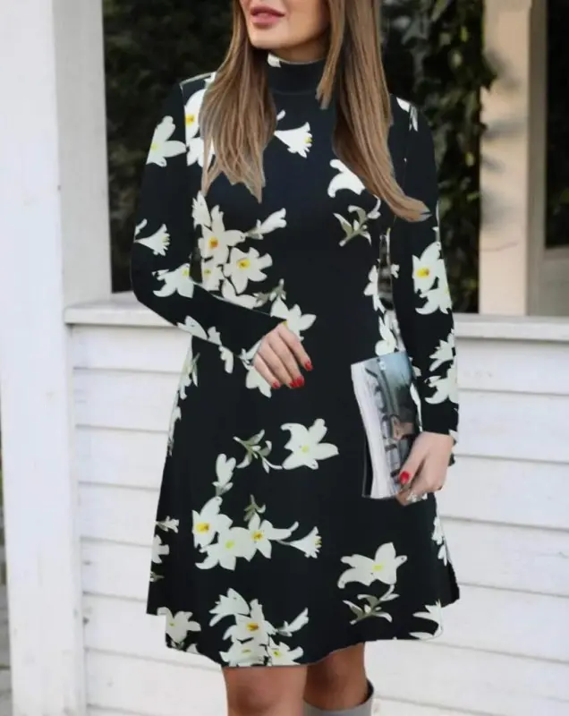 Women's Crew Neck Long Sleeve Floral Patterned Crepe Dress - 3
