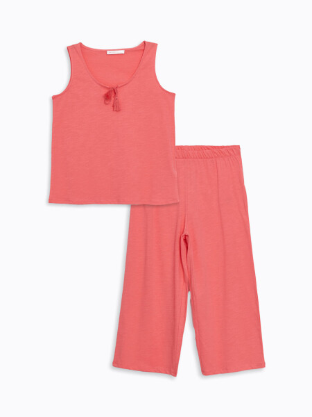 Women's Crew Neck Plain Capri Pajama Set - 9