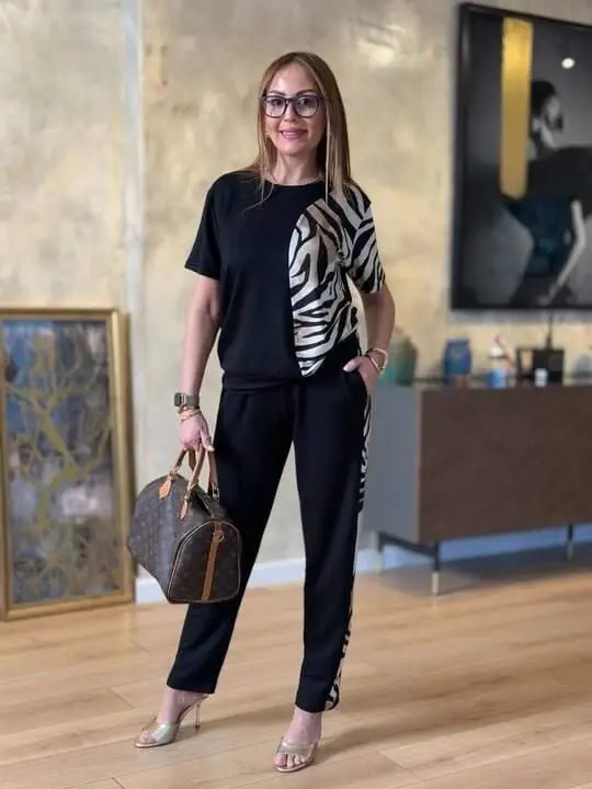 Women's Crew Neck Short Sleeve Leopard Print Blouse and Trousers Two-Piece Set - 5