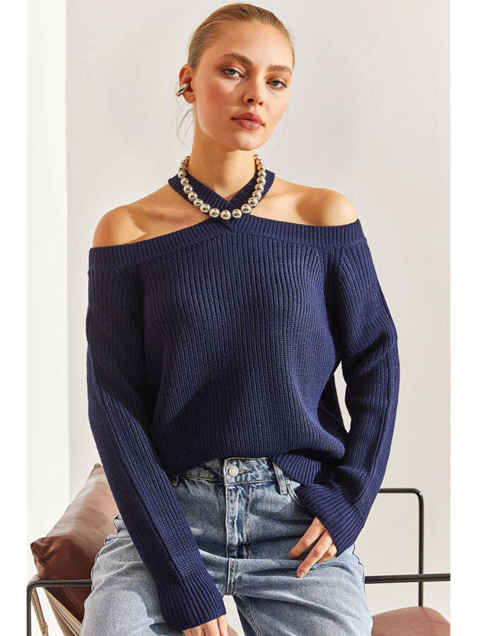 Women's Cross Strap Knit Sweater - 8