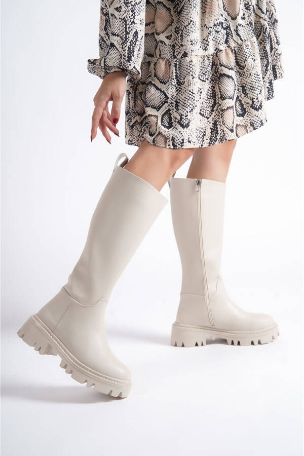 Women's daily zippered boots with beige lining - 2