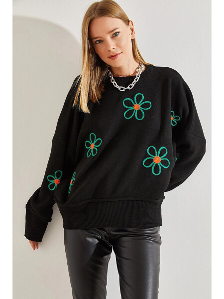 Women's Daisy Embroidered Knit Sweater - 6