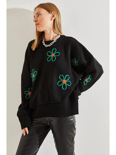 Women's Daisy Embroidered Knit Sweater - 7