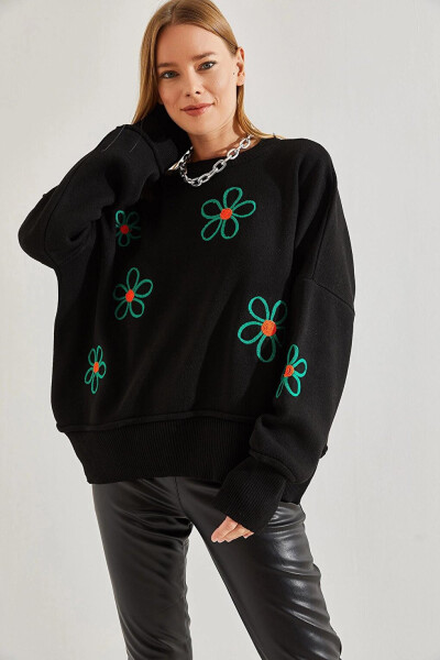 Women's Daisy Embroidered Knit Sweater - 13