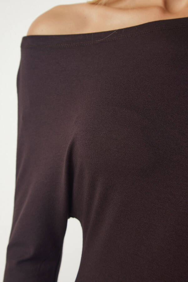 Women's Dark Brown Boat Neck Knit Blouse UB00151 - 3