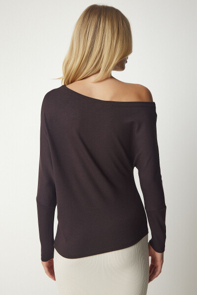Women's Dark Brown Boat Neck Knit Blouse UB00151 - 4