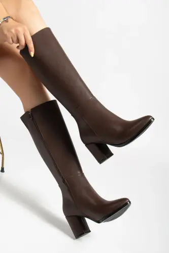 Women's Dark Brown Zippered Below the Knee Heeled Boot - Brown - 4