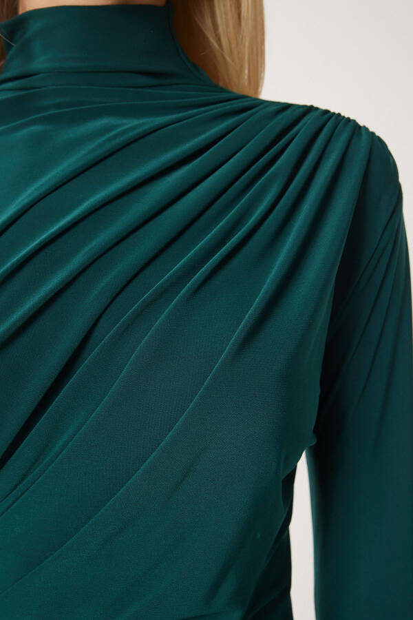 Women's Dark Green Ruched Detail Stand-up Collar Sandy Blouse - 3