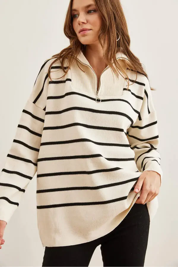 Women's Ecru Black Striped Oversized Turtleneck Zippered Knit Sweater KZK-19000847 - 2