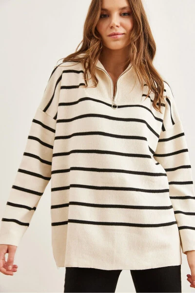 Women's Ecru Black Striped Oversized Turtleneck Zippered Knit Sweater KZK-19000847 - 3