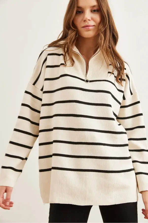 Women's Ecru Black Striped Oversized Turtleneck Zippered Knit Sweater KZK-19000847 - 3