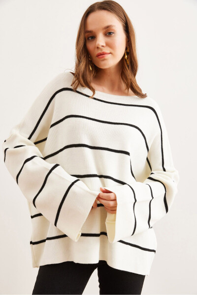 Women's Ecru Boat Neck Striped Loose Knitted Sweater KZK-19000921 - 1