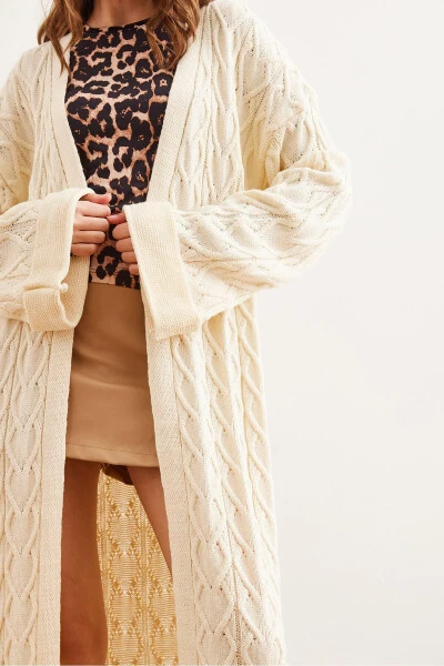 Women's Ecru Cable-Knit Cuff Foldover Maxi Cardigan SWTR-19000327 - 6