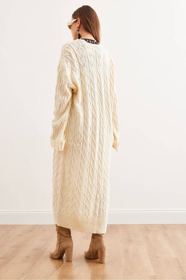 Women's Ecru Cable-Knit Cuff Foldover Maxi Cardigan SWTR-19000327 - 7