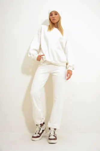 Women's Ecru Crew Neck Elastic Waist and Hem Two Thread Basic Tracksuit ALC-507-669-001-ECRU 