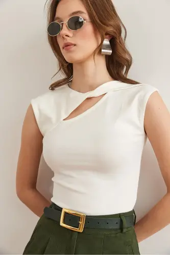Women's Ecru Drop Neckline Shoulder Detailed Cotton Fashion - 6