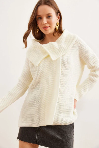 Women's Ecru Envelope Collar Buttoned Tricot Cardigan - OLALOOK