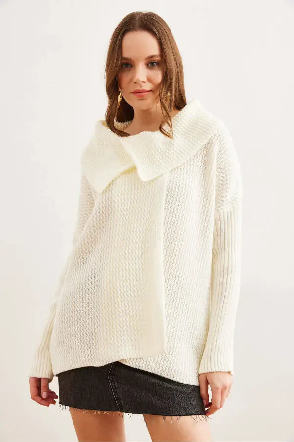 Women's Ecru Envelope Collar Buttoned Tricot Cardigan - 2