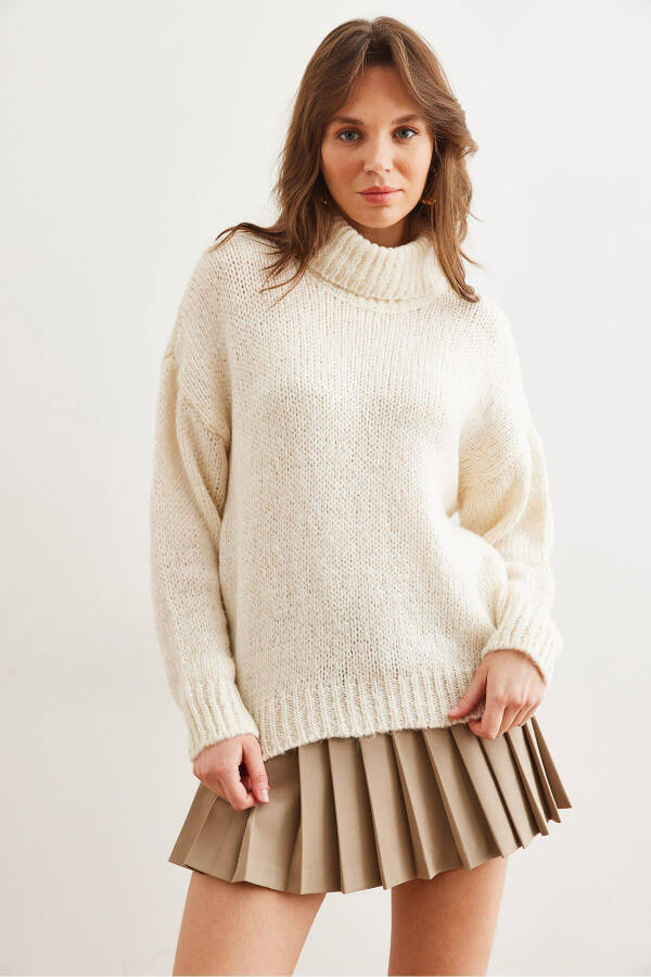 Women's Ecru Fisherman Collar Soft Textured Thick Knit Sweater - 2