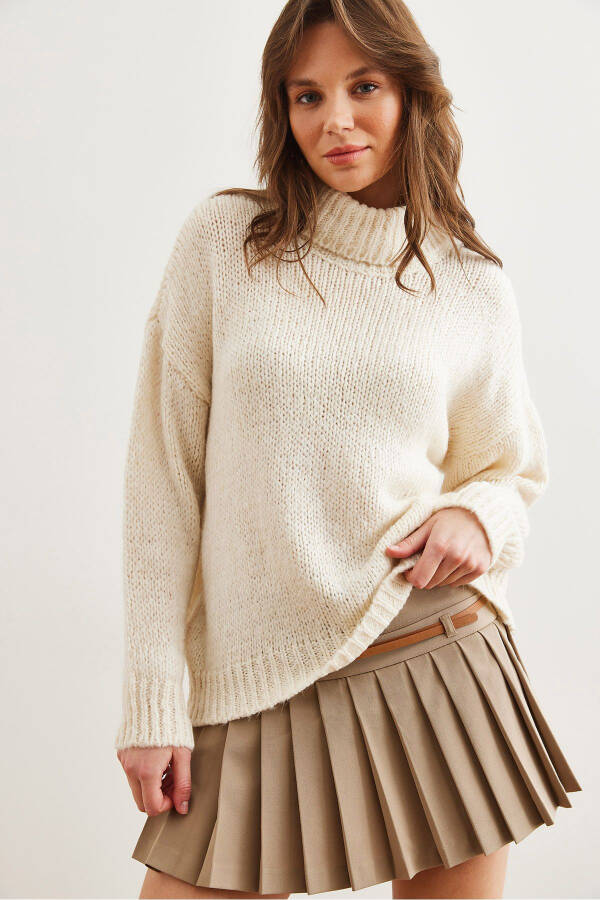 Women's Ecru Fisherman Collar Soft Textured Thick Knit Sweater - 5