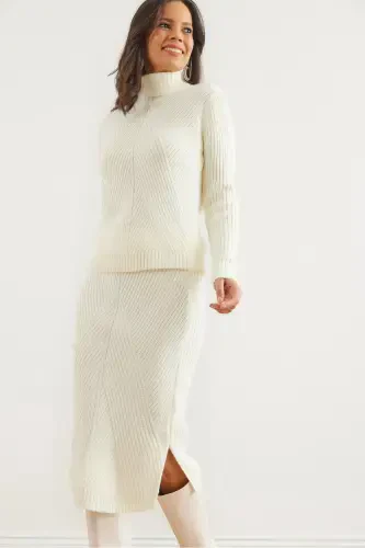 Women's Ecru Geometric Textured Skirted Knitted Suit TKM-19000325-Ecru - 1