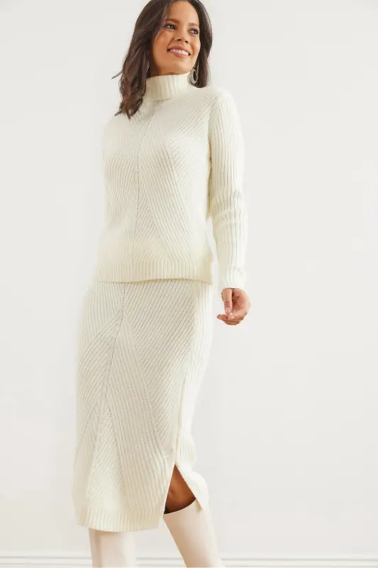 Women's Ecru Geometric Textured Skirted Knitted Suit TKM-19000325-Ecru - 1