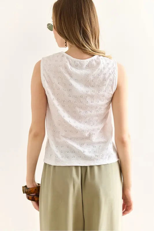 Women's Ecru Guipure Appearance Lycra Blouse BLZ-190030 - 6