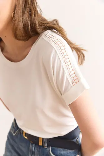 Women's Ecru Guipure Detailed Knitted Viscose Blouse - 5