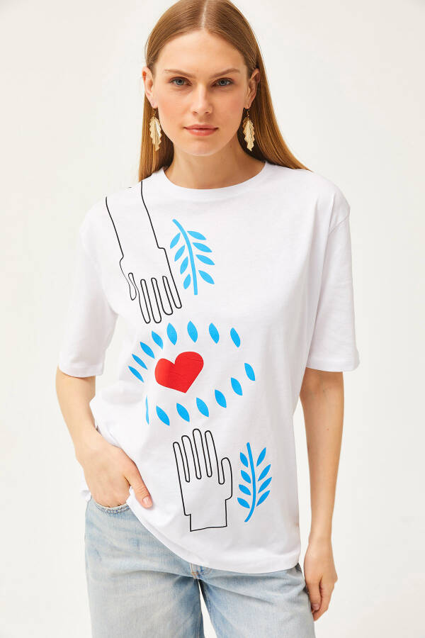 Women's Ecru Hand Heart Printed Relaxed Fit T-Shirt TSH-19000781 - 2