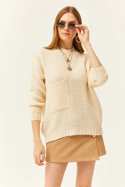 Women's Ecru Pocket Detailed Soft Textured Oversized Knit Sweater KZK-19000767 - OLALOOK (1)