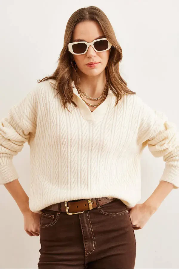 Women's Ecru Polo Neck Knitted Tunic Sweater KZK-19000881 - 2