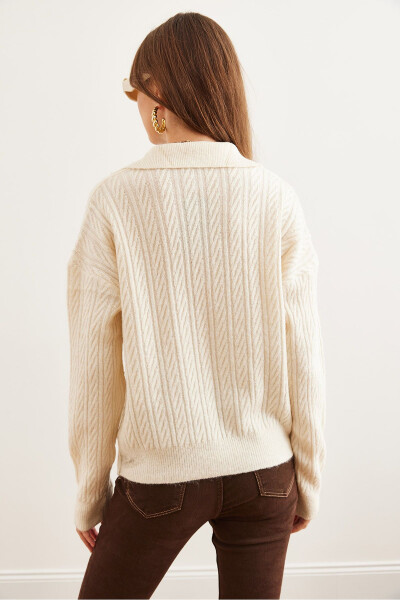 Women's Ecru Polo Neck Knitted Tunic Sweater KZK-19000881 - 6